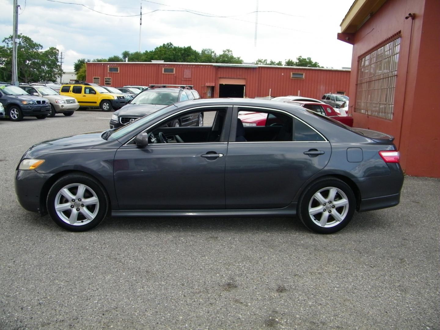 2008 Gray /Gray Toyota Camry LE (4T1BK46KX8U) with an 3.5L V6 engine, Automatic transmission, located at 4000 Bee Ridge Road, Sarasota, FL, 34233, (941) 926-0300, 27.298664, -82.489151 - Photo#3